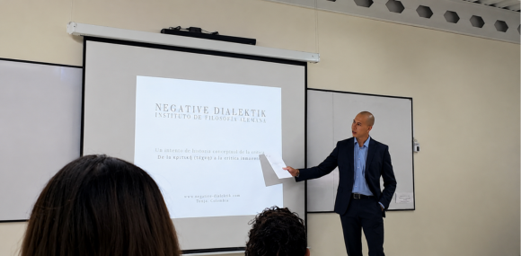Dialéctica Negativa (Negative Dialektik) y Teoría Crítica de la Escuela de Frankfurt por Joseph Hackspacher